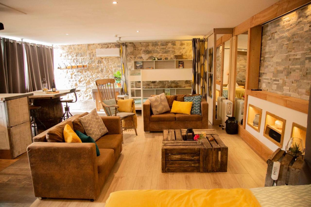 Studio tout confort entre vignes et prés Saint-Didier-sur-Beaujeu Extérieur photo